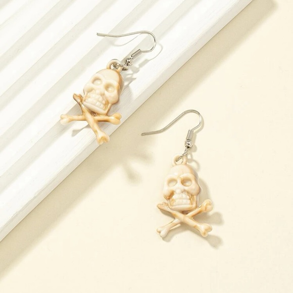 ☠️ Awesome Skeleton Skull Crossbones Drop Earrings ☠️ - Picture 1 of 4